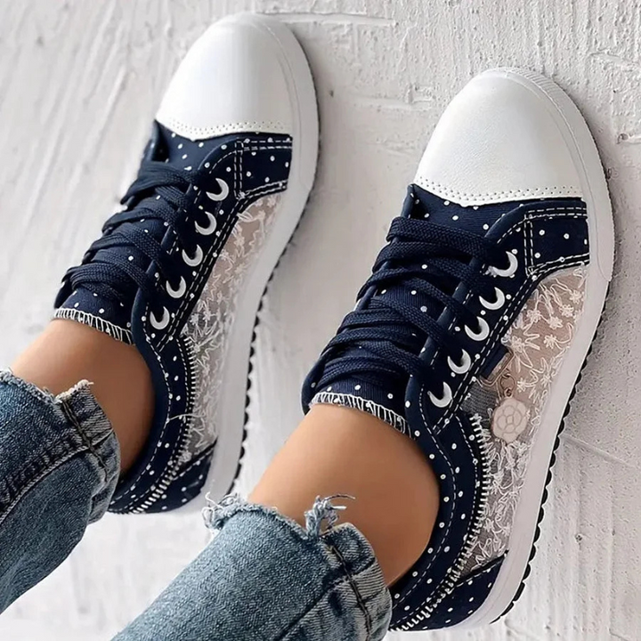Caro | Sneaker Dentelle Florale & Zip Décoratif
