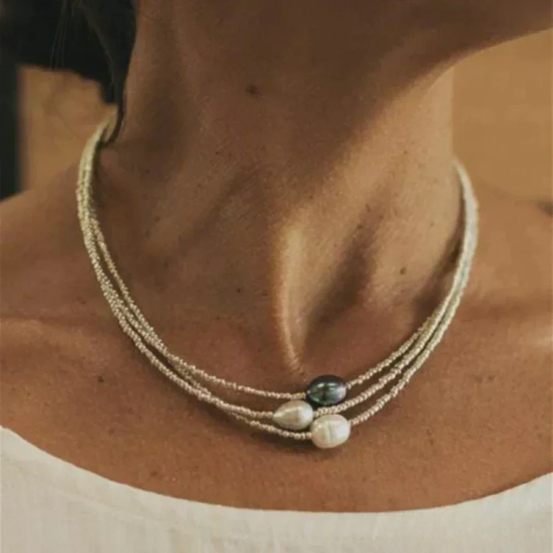 Collier de perles d’eau douce d’inspiration antique