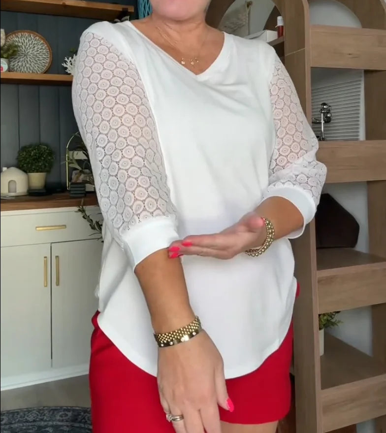 Amélie | Blouse Col V & Manches Dentelle Fleurie
