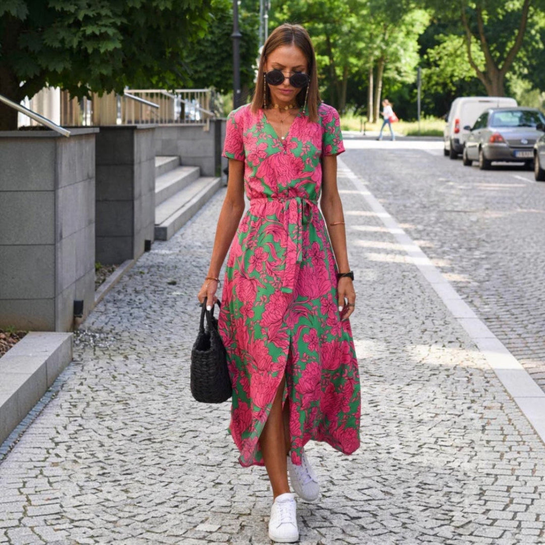 JULIA™ | Robe Col V Élégante