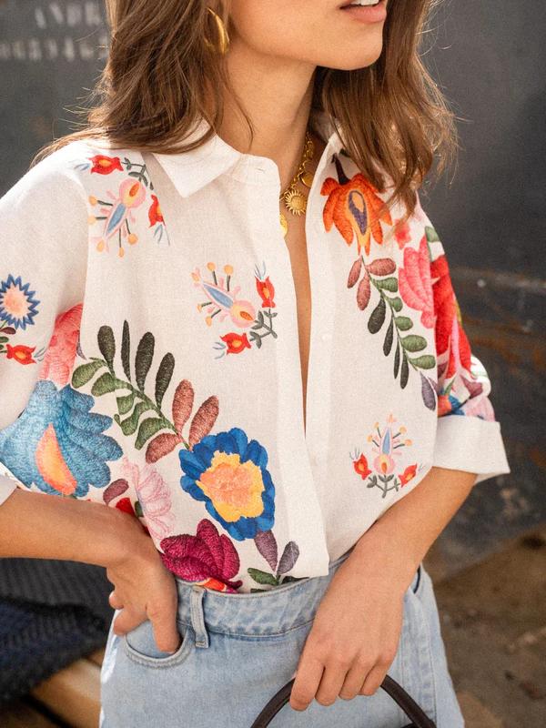 Carla | Chemise Lin Imprimé Floral Brodé Col V Profond & Manches Courtes