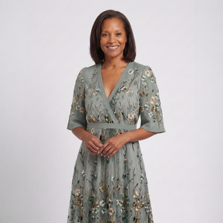 ÉVA™ | Robe Maxi Fleurie Col V