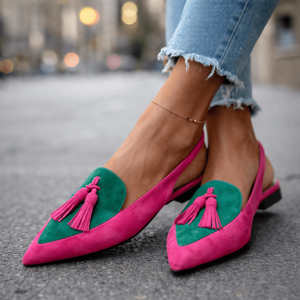 Lorena | Mules Plates Bicolores Suédine & Pompons