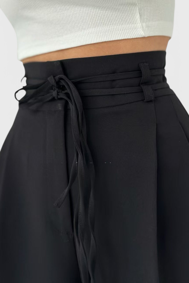 Pantalon large taille haute Sophie avec accents en corde