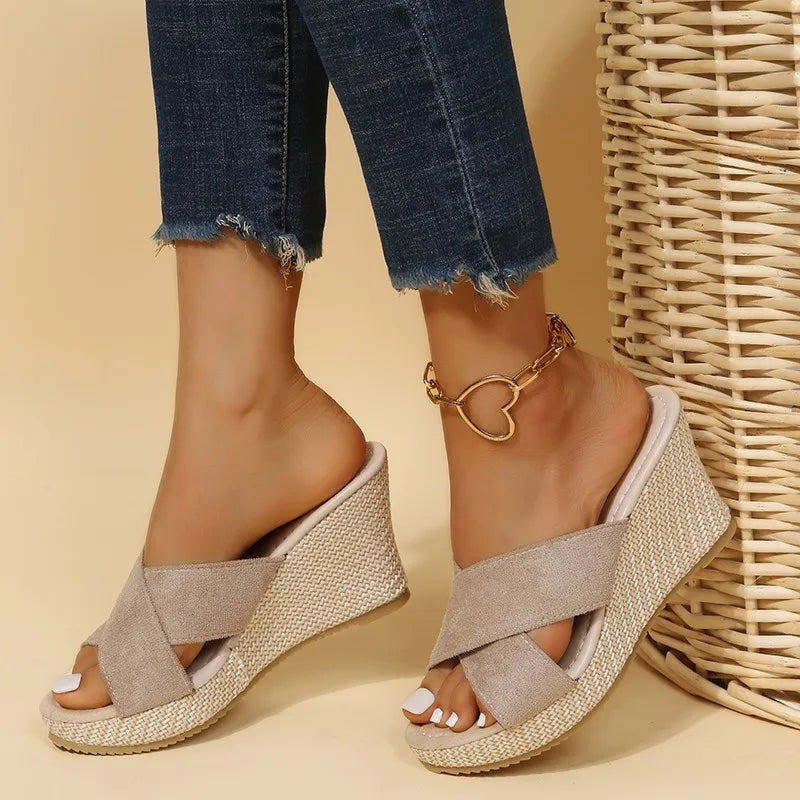Sandales chic à brides croisées