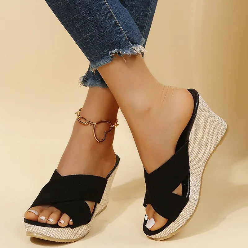 Sandales chic à brides croisées