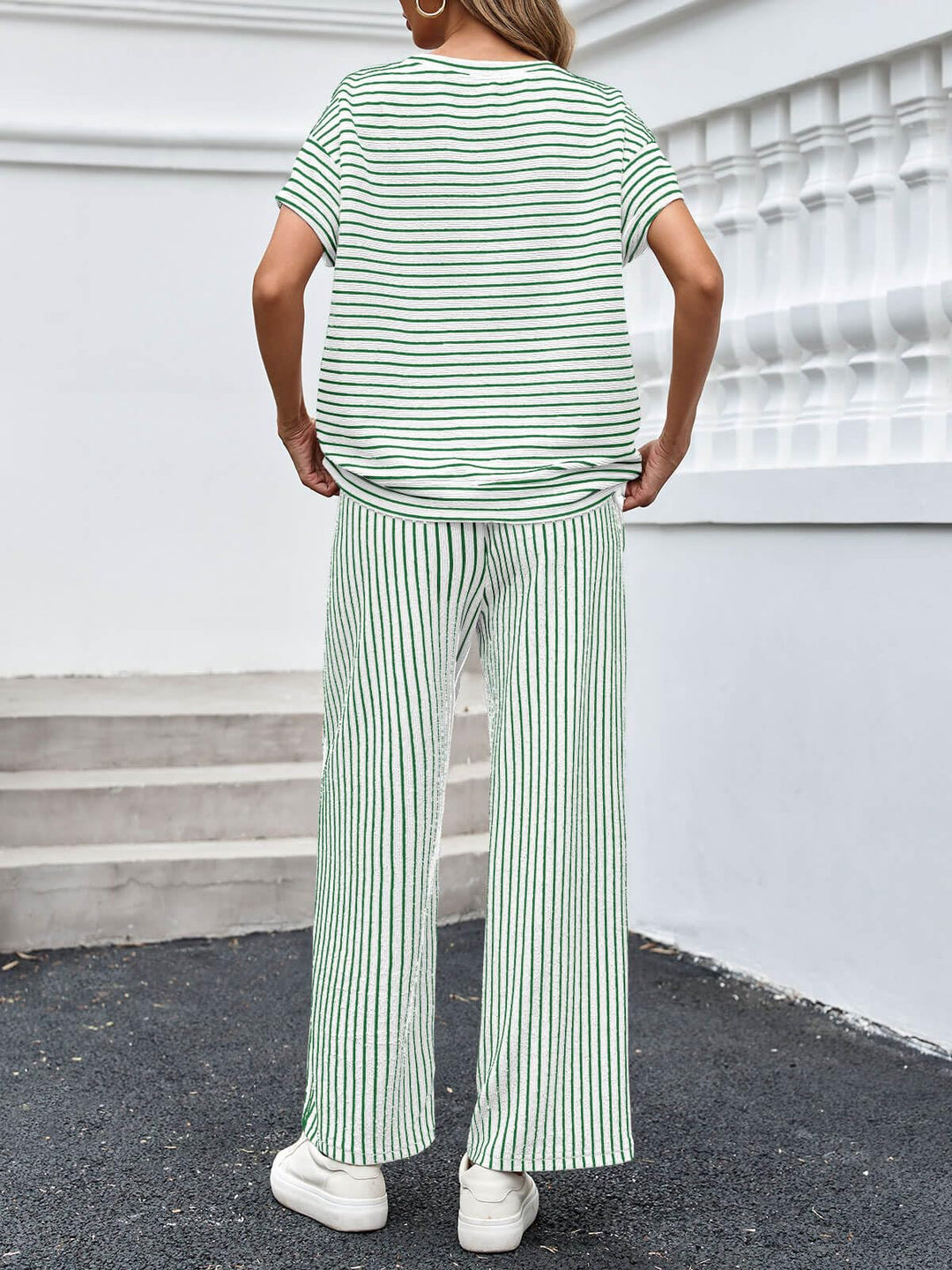 Bea | Ensemble Deux Pièces Rayé T-Shirt Manches Courtes et Pantalon Large