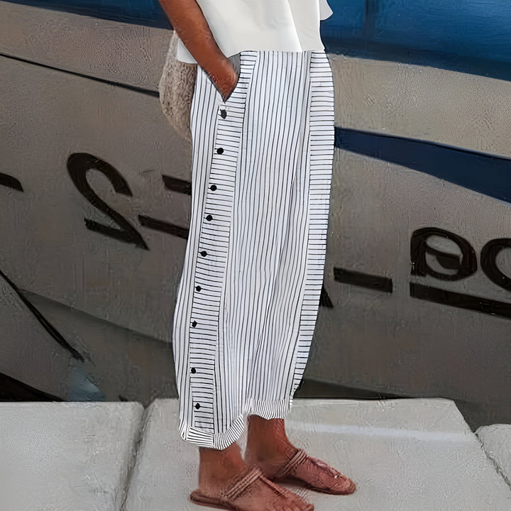 ELENA | Pantalon d'été léger à fines rayures et boutons latéraux pour un style casual chic