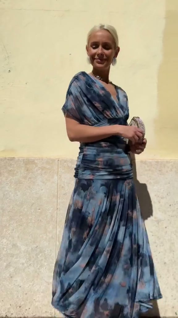 Luna - Elegant Blue Dress